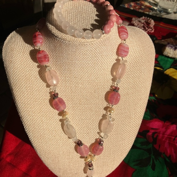 Pink Rose Quartz Pendant Necklace and Bracelet Set - Picture 4 of 16